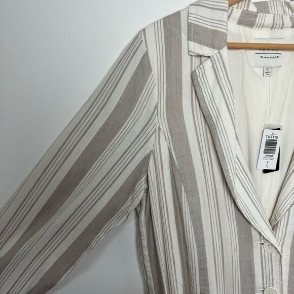 NWT Torrid Linen Striped Blazer White + Beige Coastal Light Size 0 12 Large - Picture 15 of 15